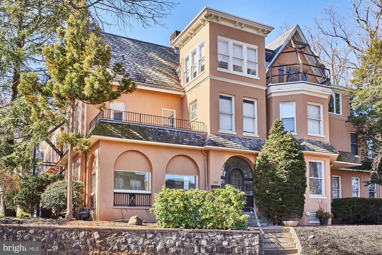 Foto principal - 1400 Delaware Ave