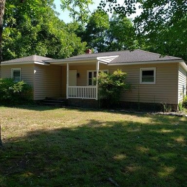 Primary Photo - 2 Bed 1 Bath West End Bungalow