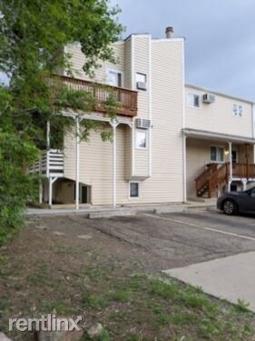 Primary Photo - 3 br, 2 bath Apartment - 9543 W Alameda Ave