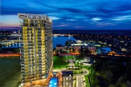 Primary Photo - 2000 Metropica Way