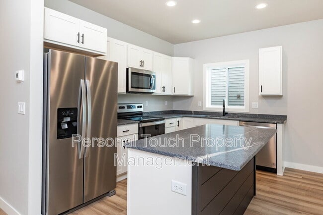 Building Photo - 6710 68th St S