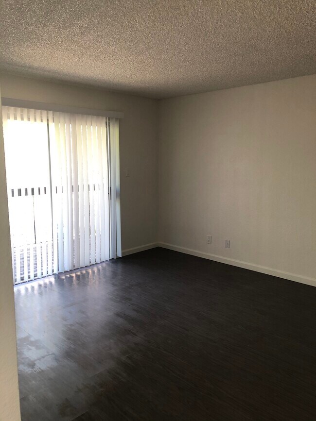 Foto del edificio - 3076 Marlow Rd