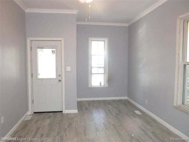 Building Photo - 5 br, 1.5 bath House - 408 Mount Vernon St