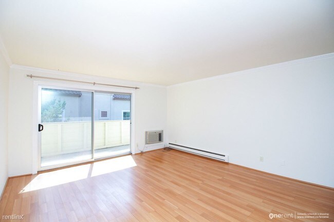 Foto del edificio - 1031 Crestview Dr