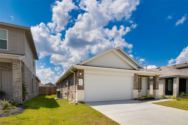 Foto del edificio - 5706 Simcrest Grove Dr