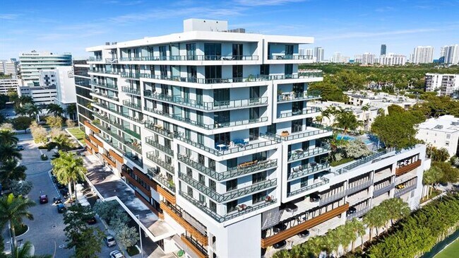 Foto del edificio - 2960 NE 207th St