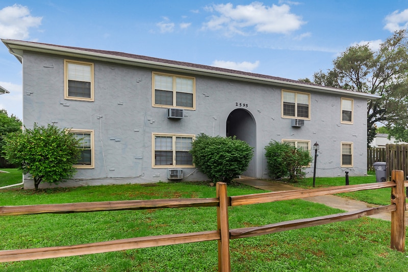 2589 Red Rock Blvd, Grove City, OH 43123 Condo for Rent in Grove City, OH