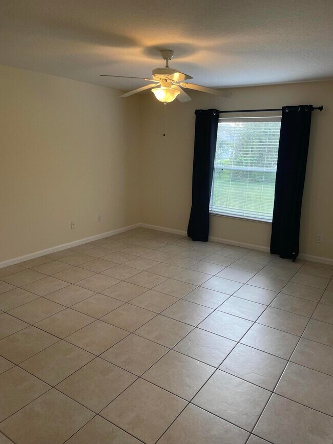 Foto del edificio - 3586 SW Conibear St