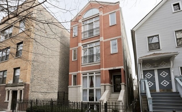 Primary Photo - 3047 N Racine Ave