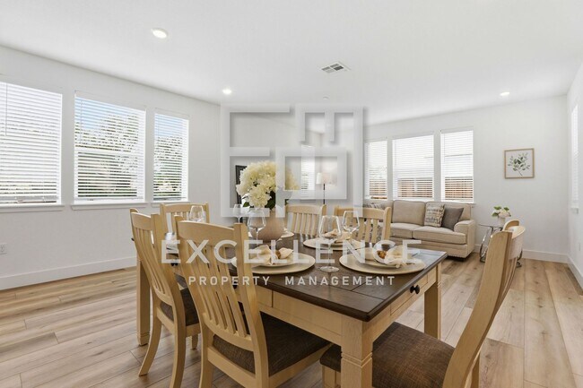 Building Photo - One Year New Home!  3/2.5 With Beautiful Updates Throughout Including Quartz Counters, Water Filt...