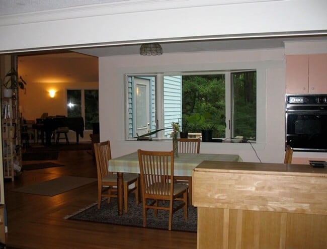 Building Photo - 3bd/2ba Seasonal Rental