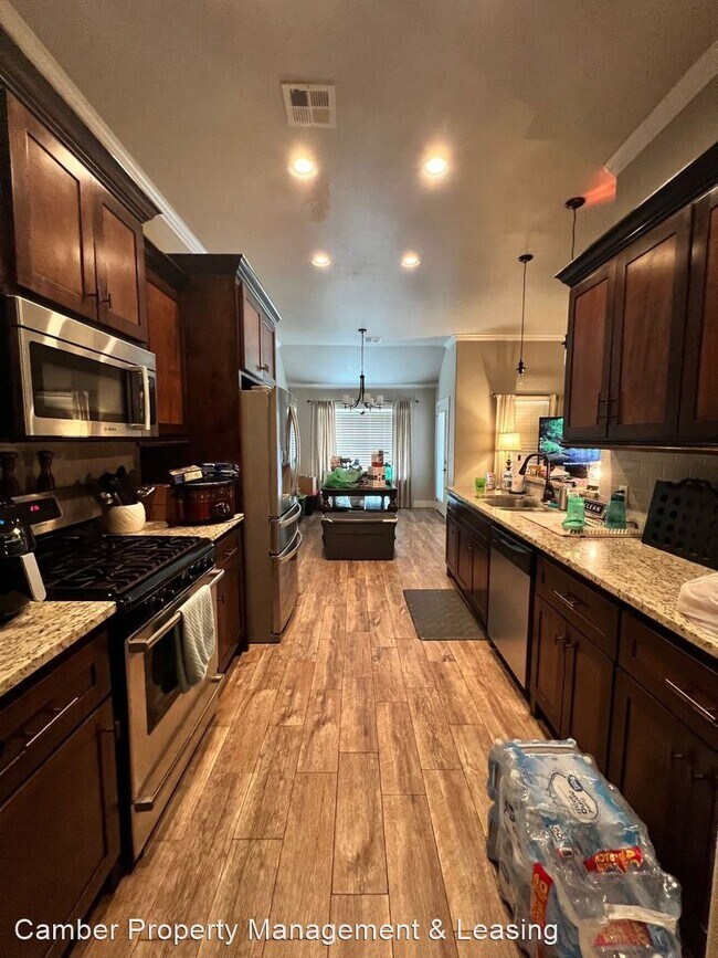 Building Photo - 3 br, 2 bath House - 6525 Bentley Drive