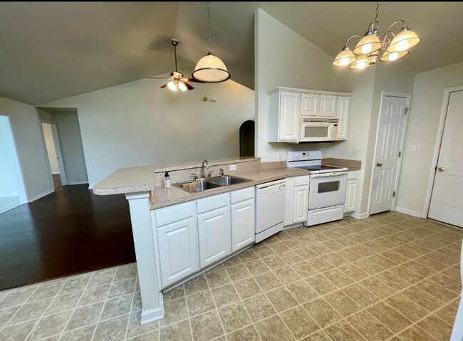 Building Photo - 1152 Great Lakes Cir