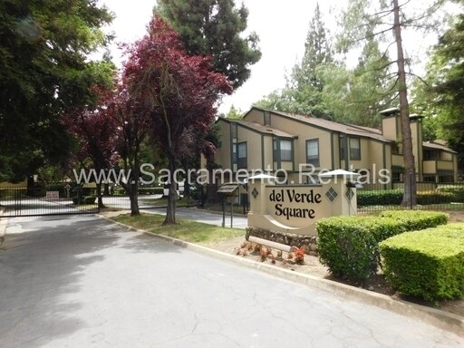 Primary Photo - Very Nice 2bd/1+ba Condo in Gated South Na...