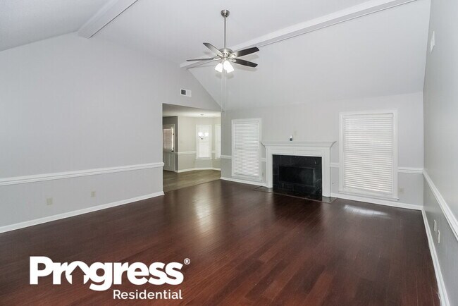 Foto del edificio - 1592 Fox Trace Dr