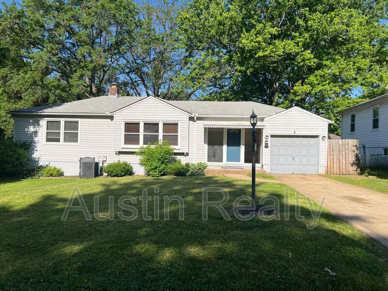 Primary Photo - 9567 Cantwell Dr