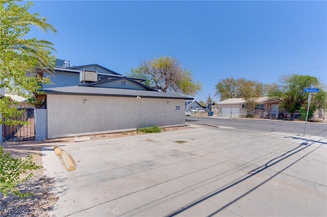 Foto del edificio - 312 E Tonopah Ave
