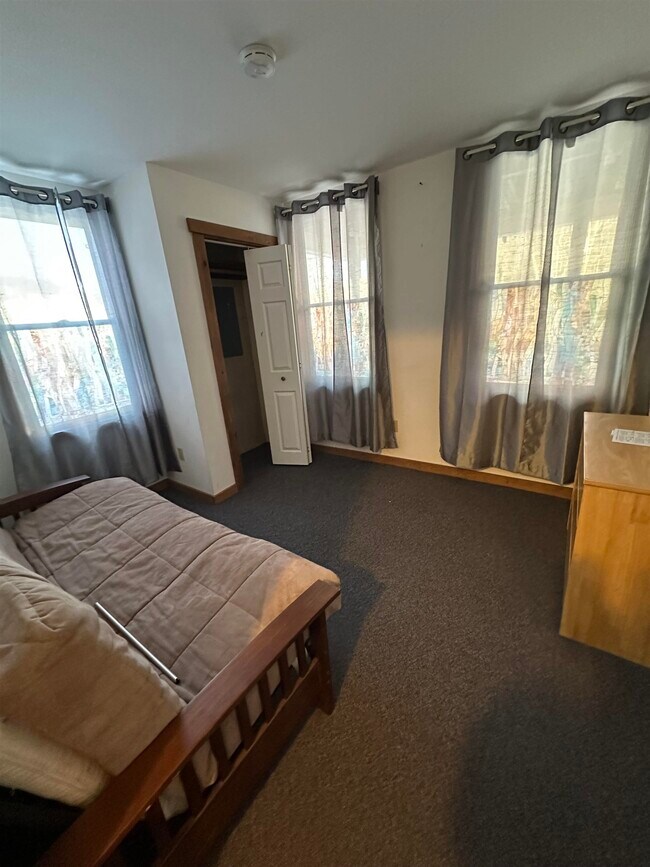 Foto del edificio - 1889 VT-30