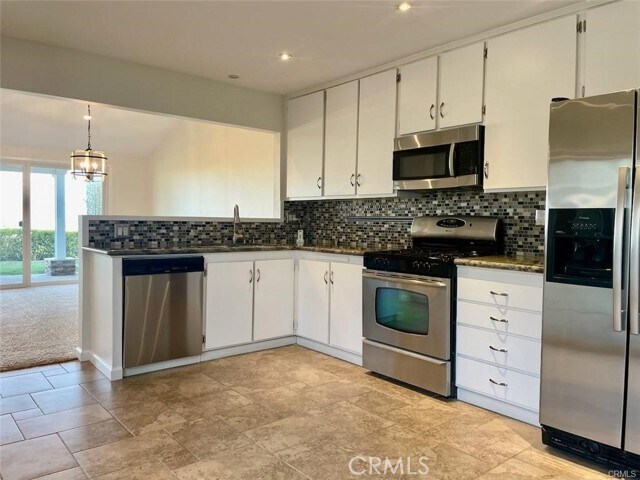 Building Photo - 22852 Mariano Dr