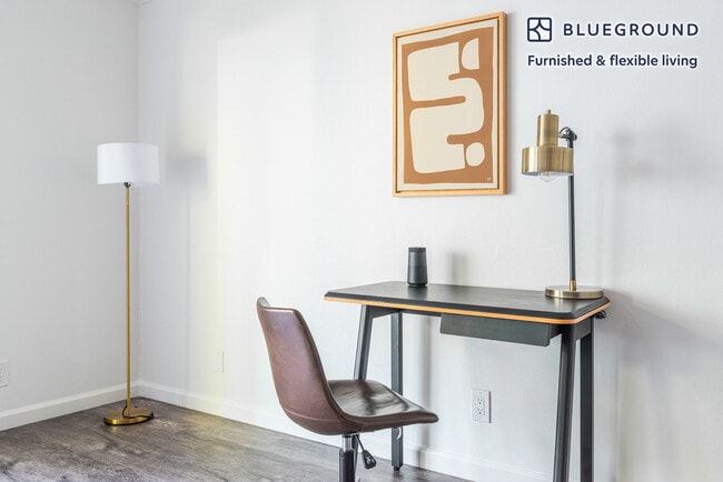 Building Photo - 141 Wellesley Cres