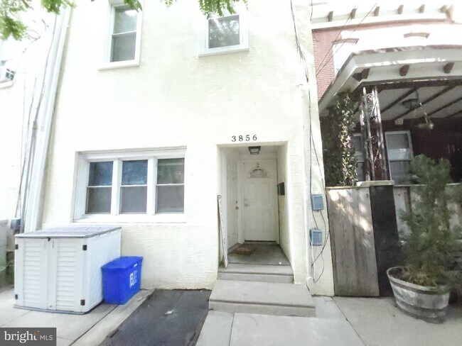 Foto del edificio - 3856 Terrace St
