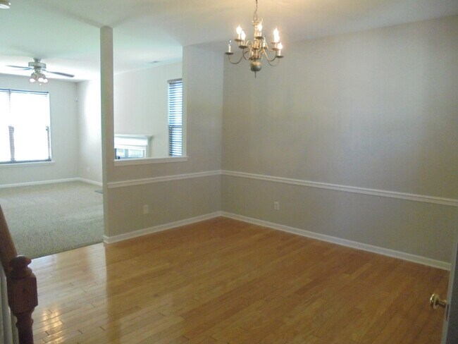 Foto del edificio - Pretty 4 Bedroom House For Rent in Cul-De-Sac