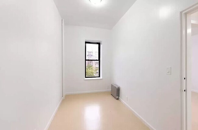 Foto del edificio - 3476 Broadway