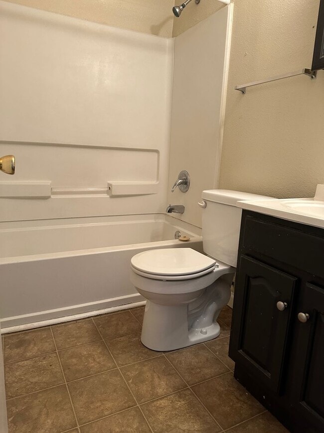 Building Photo - 3431 SW Brendan Ave