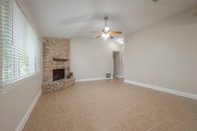 Foto del edificio - 15934 Beechnut St