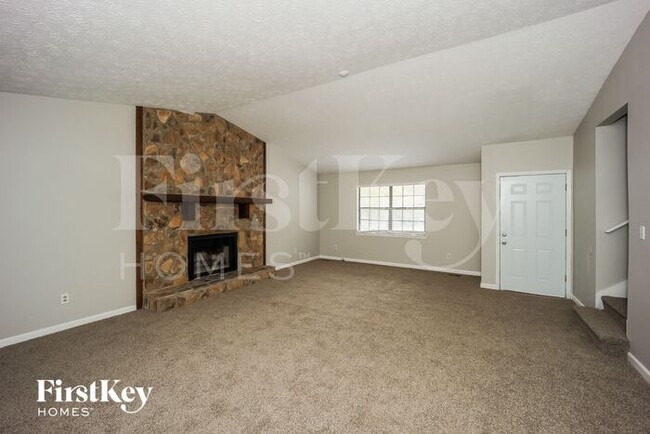 Foto del edificio - 6595 Meadowlark Dr