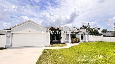 Building Photo - 1553 Ross Dr