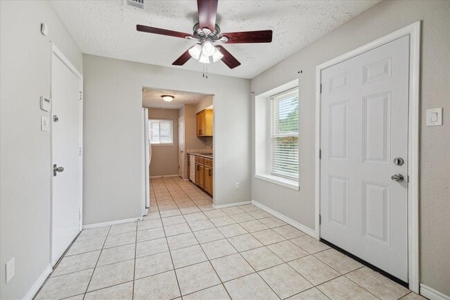 Foto del edificio - 5307 Green Timbers Dr
