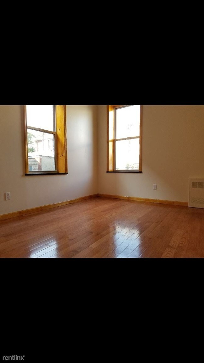 Foto del edificio - 1011 65th St