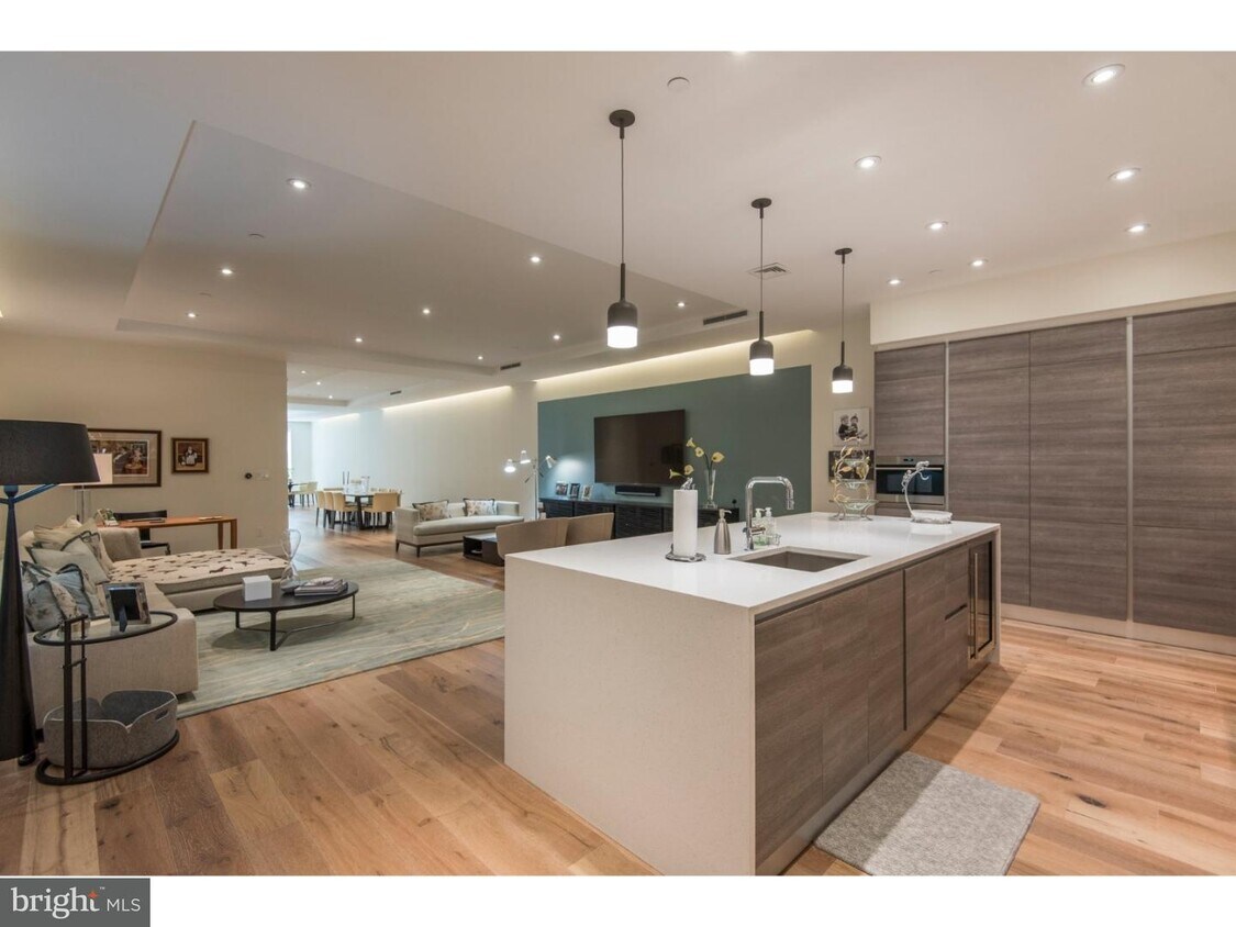 Foto principal - 725 Chestnut St