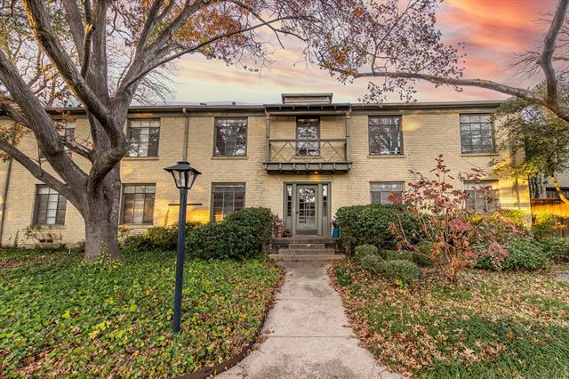 Foto principal - 5825 Grassmere Ln