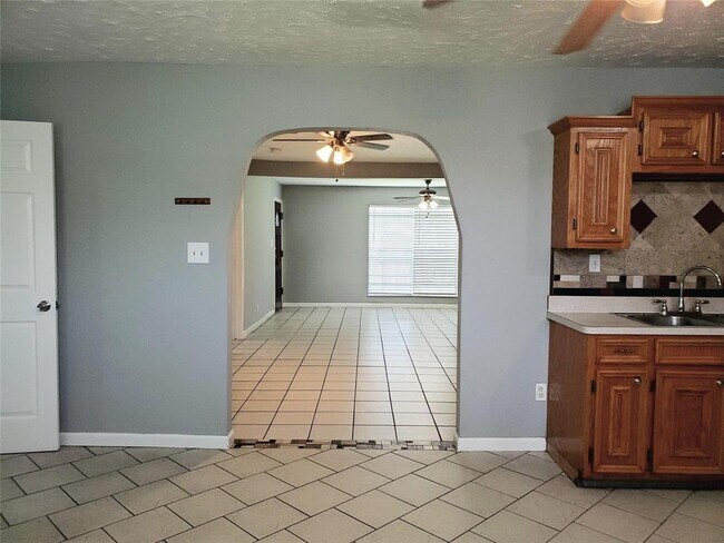 Foto del edificio - 3020 Sagebrush Dr