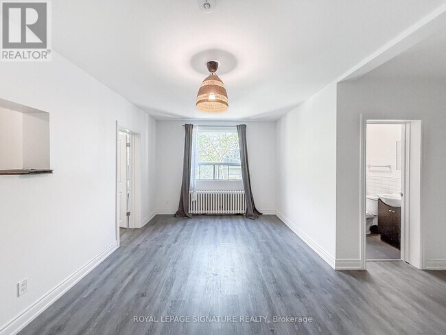 Photo du bâtiment - 394 Dovercourt Rd