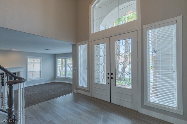 Foto del edificio - 2461 Ping Dr