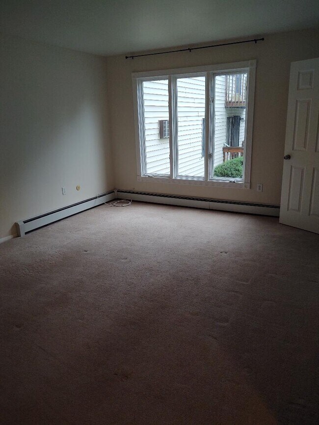 Master Brdroom - 3 Hook Rd