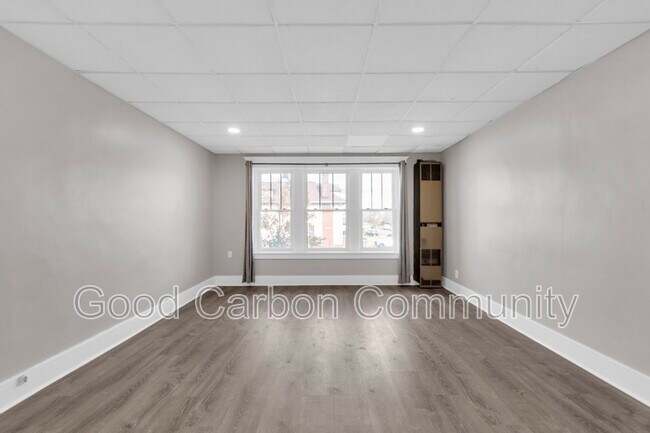 Foto del edificio - 1251 Hertel Ave