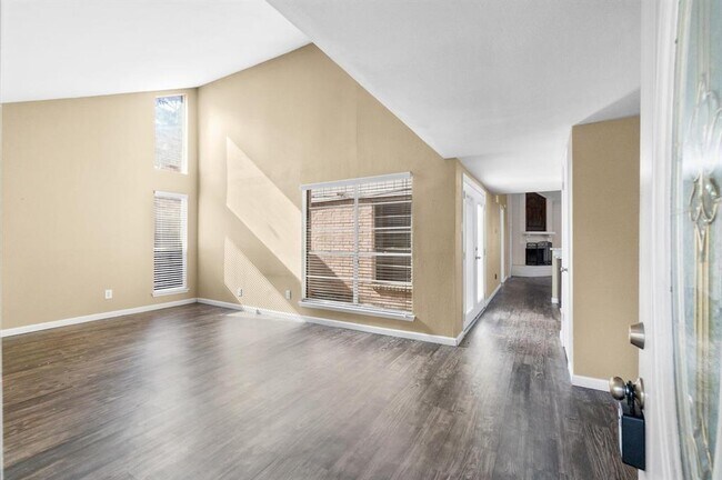 Foto del edificio - 2611 Quarry Hill Rd