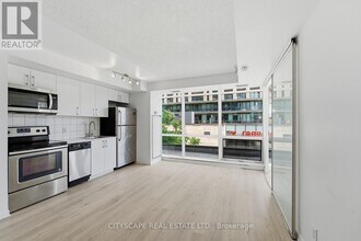 Building Photo - 20 Joe Shuster Way