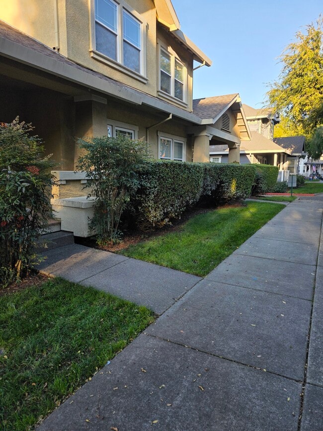 Foto del edificio - 426 Matteri Cir