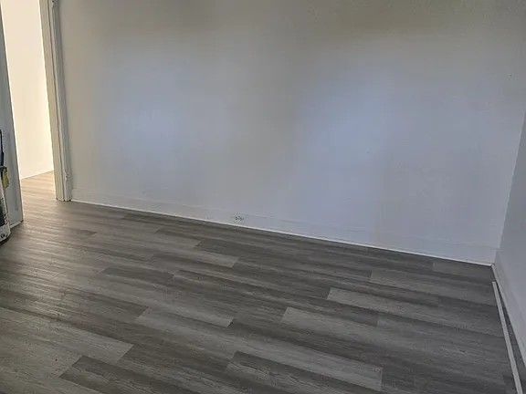 Foto del edificio - 604 Spring St