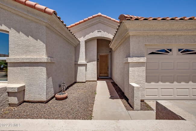 Building Photo - 770 W Cherrywood Dr