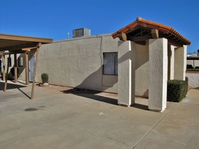 Building Photo - 3BR/2BA,1012 sq.ft. apartment at Casitas Place in Sierra Vista, AZ
