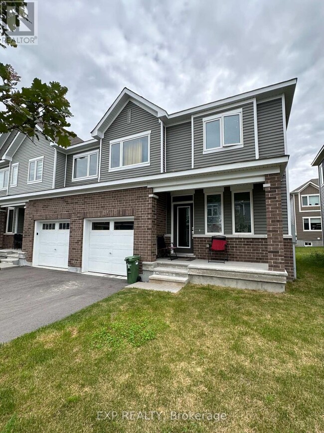 Building Photo - 327 Canadensis Ln