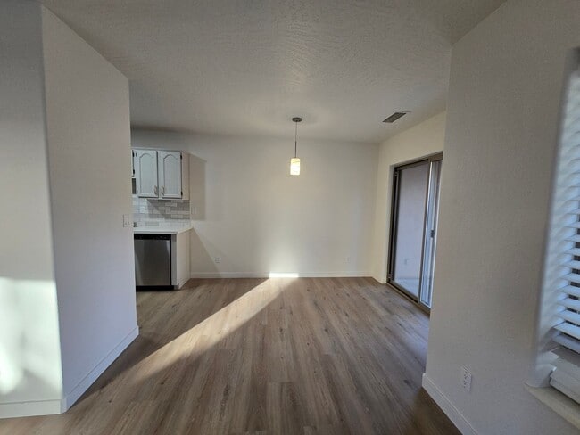 Building Photo - 340FOD