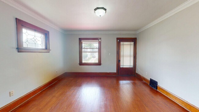 Foto del edificio - 9715 Plymouth Ave