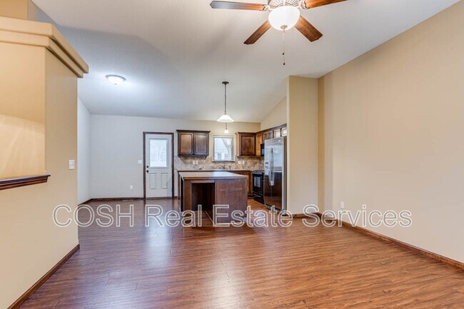Building Photo - 406 N Colorado Ave